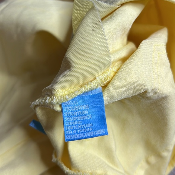 J. MCLAUGHLIN Yellow Pull-On Shorts 4 - Picture 5 of 7